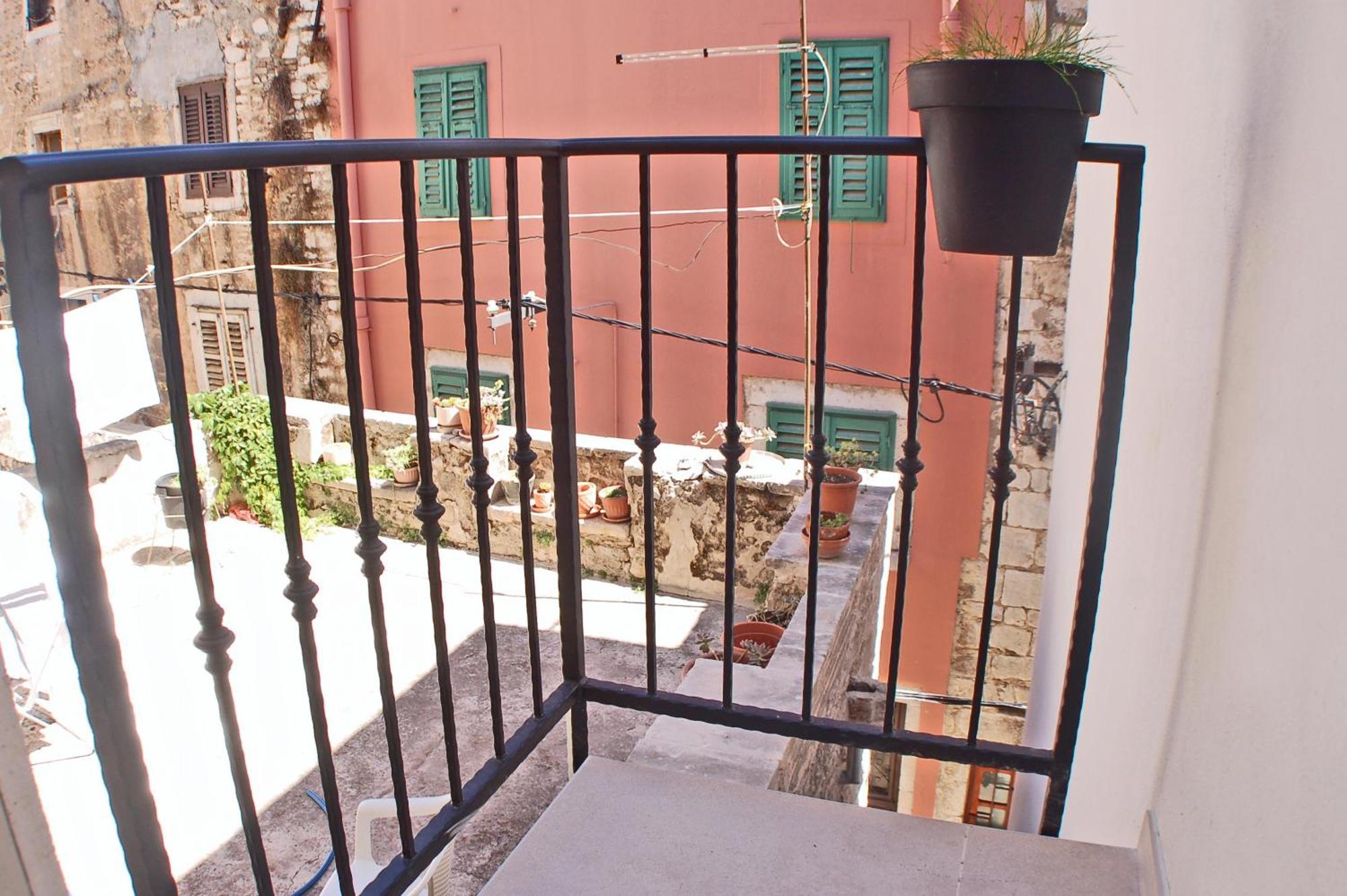 Duma Apartment *